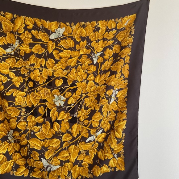 Hermès “L’Arbre de Soie” Carre 90 Silk Scarf - Picture 3 of 11